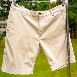 CHAPS Khaki Shorts Size 32, 7 INCH INSEAM